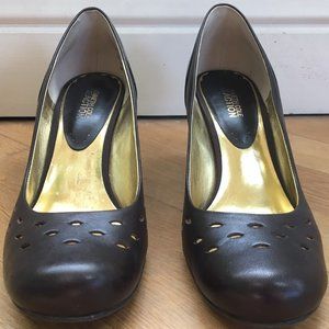 Kenneth Cole Reaction, ladies 2-3/4" heel, leather dress shoes, size 8-1/2M